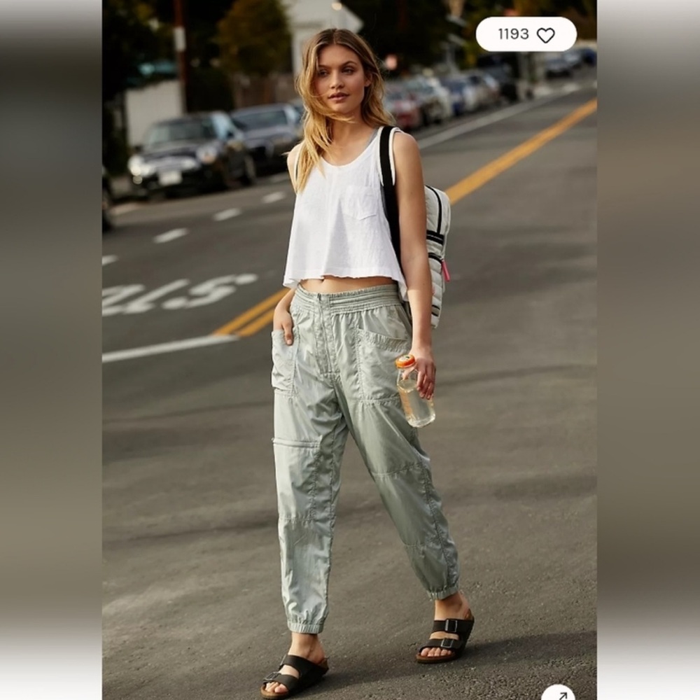 Free People Movement Tell Me About It Gray Nylon Cargo Jogger Crop Pants Sz L - Picture 3 of 13